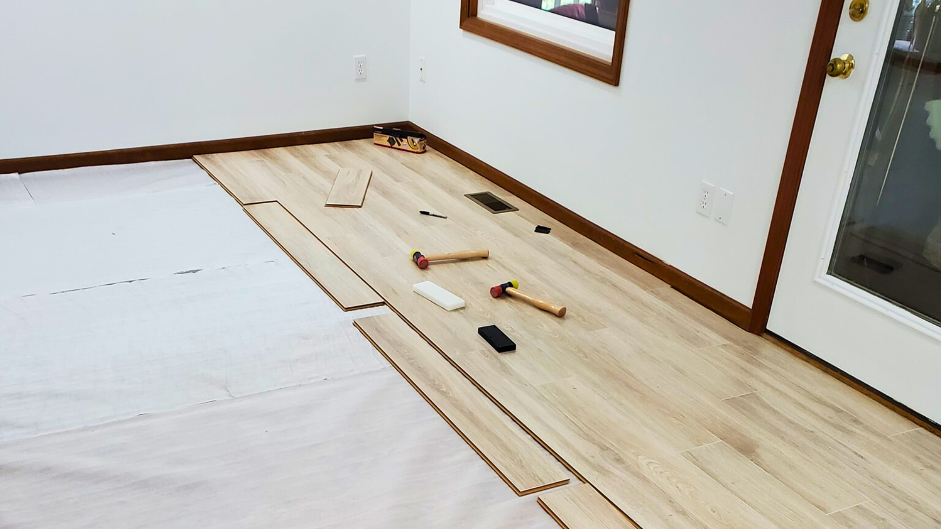 Integrated Flooring Michigan Laminate Floor Installer